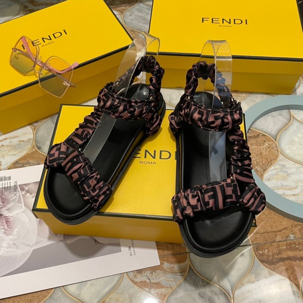 Fendi Women’s Pink/Black Logo Braided Slingback Sandals